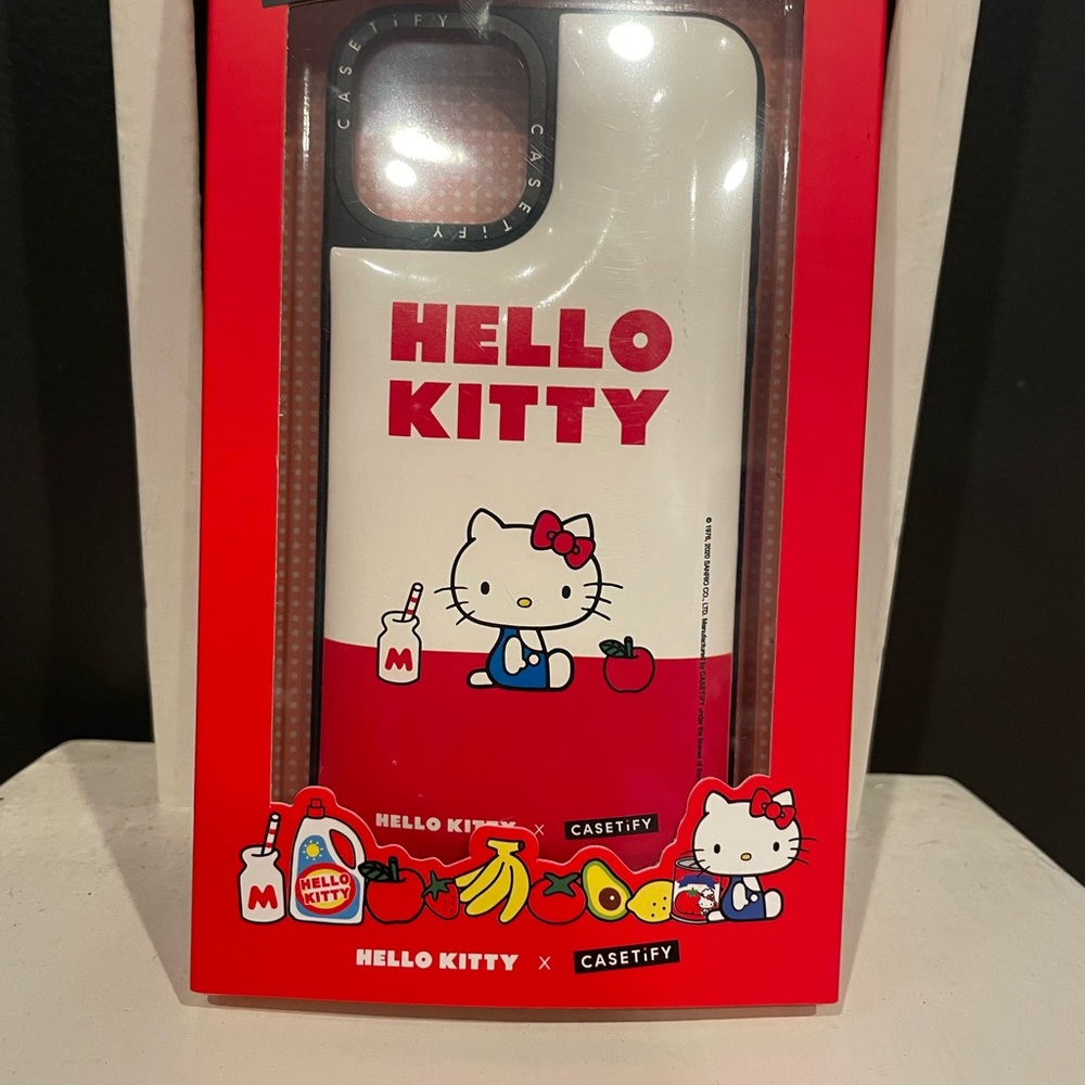 Hello Kitty x Casetify